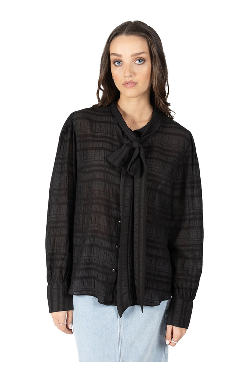 TAM TIE TOP
