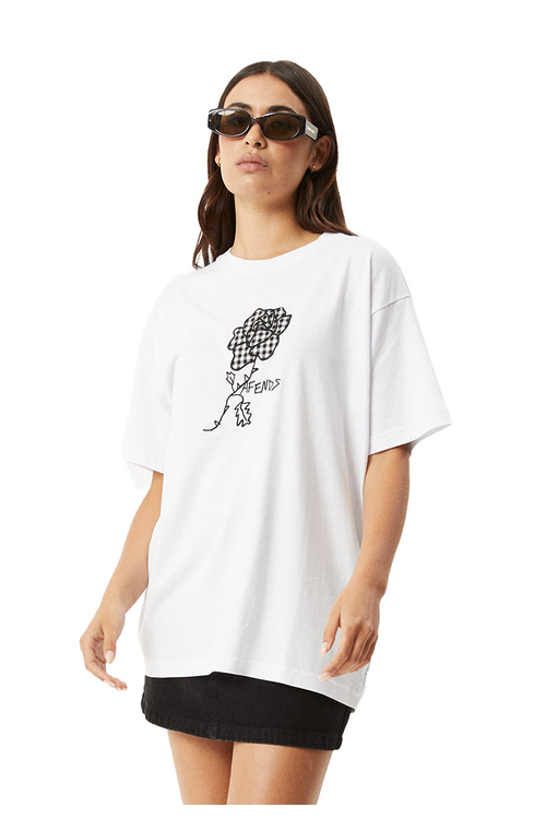 PATCHES OVERSIZED TEE