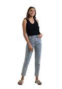HI RISE TAPERED JEAN